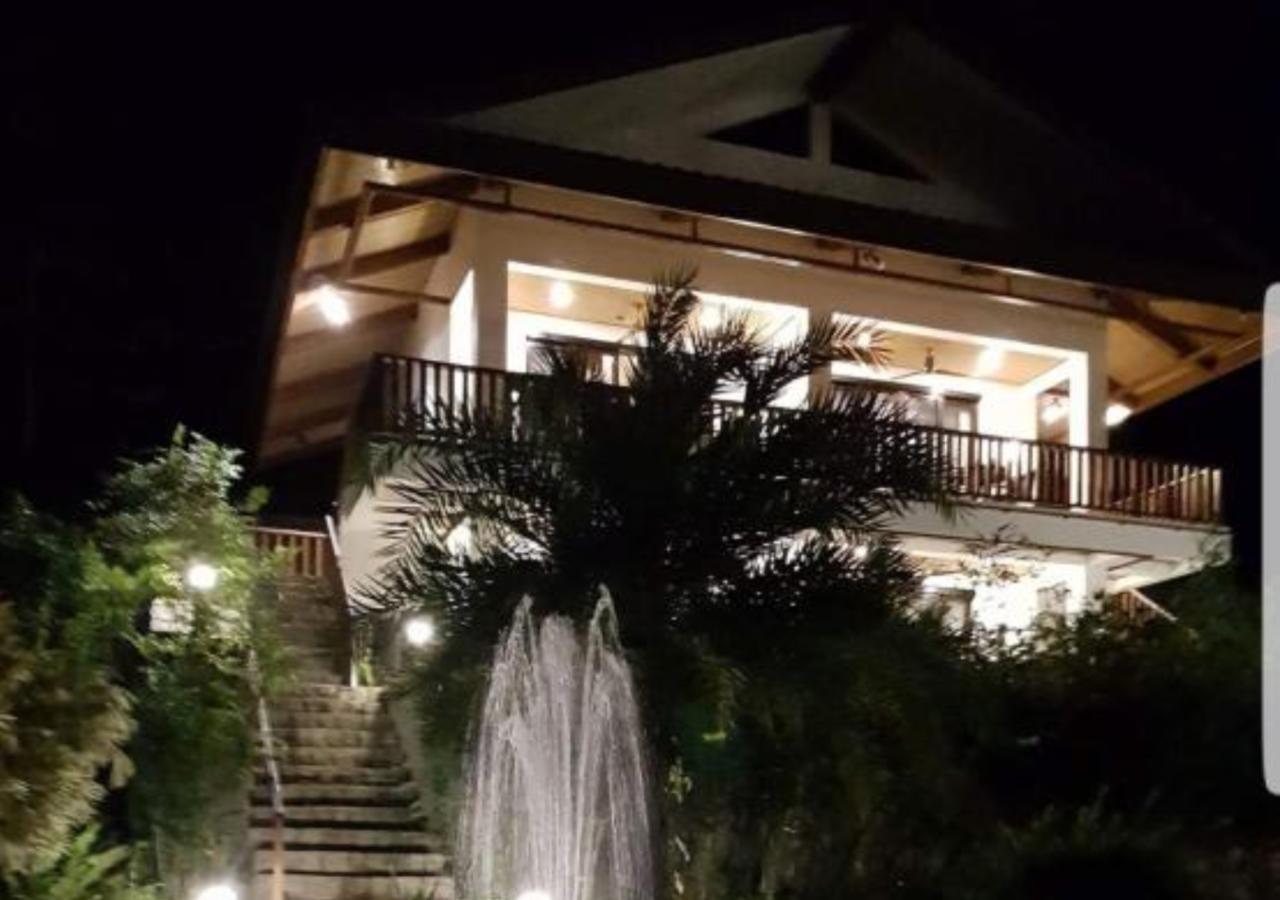 Hotel Casitas De Victoria à Nasugbu Extérieur photo